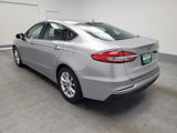 Used 2020 Ford Fusion SE image 5