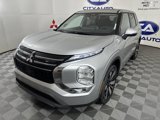New 2025 Mitsubishi Outlander SE image 3