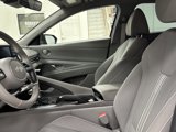 Used 2025 Hyundai Elantra Sport image 4