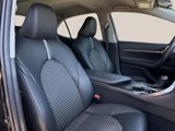Used 2021 Toyota Camry SE image 3