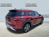New 2025 Nissan Pathfinder Platinum image 5