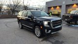 Used 2023 GMC Yukon SLT w/ SLT Premium Package image 3