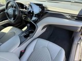 Used 2023 Toyota Camry SE image 4
