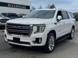 Used 2022 GMC Yukon XL SLT w/ SLT Premium Package image 2