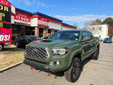 Used 2022 Toyota Tacoma TRD Sport image 2