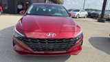 Used 2023 Hyundai Elantra SEL w/ Convenience Package image 2