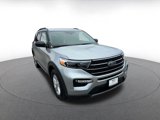 Used 2024 Ford Explorer XLT w/ Equipment Group 202A image 3