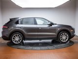 Certified 2025 Porsche Cayenne image 6