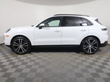 Certified 2024 Porsche Cayenne image 2