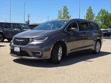 Certified 2023 Chrysler Pacifica Touring-L image 5