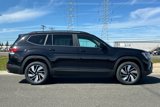 New 2025 Volkswagen Atlas SE image 3