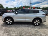 New 2025 Mitsubishi Outlander SE image 4