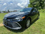Used 2023 Toyota Camry LE image 3