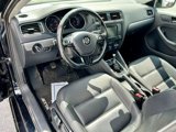 Used 2018 Volkswagen Jetta SE image 2