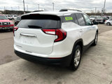 Used 2022 GMC Terrain SLE w/ Driver Convenience Package image 5