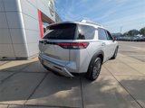 New 2025 Nissan Pathfinder SL image 3