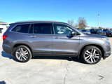 Used 2018 Honda Pilot Touring image 3