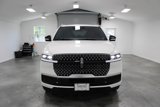New 2025 Lincoln Navigator Reserve image 3