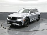 Certified 2022 Volkswagen Tiguan SE R-Line image 3