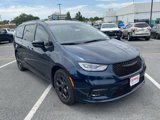 New 2025 Chrysler Pacifica Select image 2