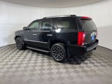 Used 2011 Cadillac Escalade Luxury image 5