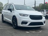 New 2025 Chrysler Pacifica Limited image 3