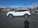 Used 2024 GMC Terrain SLT image 3