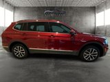 Used 2020 Volkswagen Tiguan SE w/ Panoramic Sunroof Package image 2