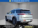 New 2025 Nissan Pathfinder SL image 5