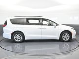 Used 2022 Chrysler Pacifica Touring-L image 5