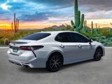 Used 2022 Toyota Camry SE image 3