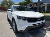 Used 2023 Kia Sorento LX image 2