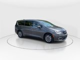 Used 2022 Chrysler Pacifica Touring-L image 2