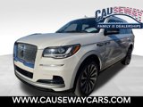 Used 2023 Lincoln Navigator Reserve image 1