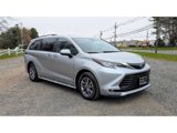 Used 2023 Toyota Sienna XLE image 3
