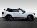 New 2025 Volkswagen Atlas Peak Edition SE image 3