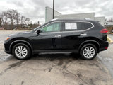 Used 2018 Nissan Rogue SV w/ Premium Package image 3