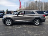 Used 2021 Ford Explorer XLT w/ Equipment Group 202A image 4