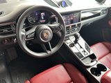 Certified 2025 Porsche Macan image 4