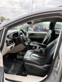 Used 2017 Chrysler Pacifica Touring-L image 5
