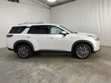 New 2025 Nissan Pathfinder SL w/ SL Premium Package image 2