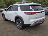 New 2025 Nissan Pathfinder Platinum w/ Cargo Package image 4