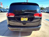 Used 2018 Chrysler Pacifica Limited w/ Advanced Safetytec Group image 6