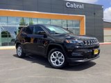 Used 2025 Jeep Compass Sport image 2