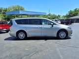 Used 2020 Chrysler Voyager Lxi image 2
