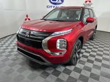 New 2025 Mitsubishi Outlander SE image 3