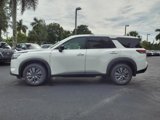 New 2025 Nissan Pathfinder S image 2