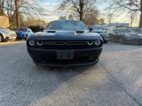Used 2019 Dodge Challenger SXT image 2