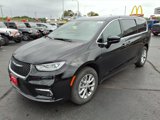 New 2026 Chrysler Pacifica Select image 5