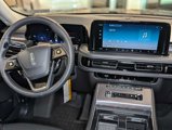 New 2025 Lincoln Aviator AWD image 5